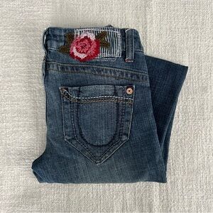 freestyle revolution | size 1 | embroidered capri low-rise jeans